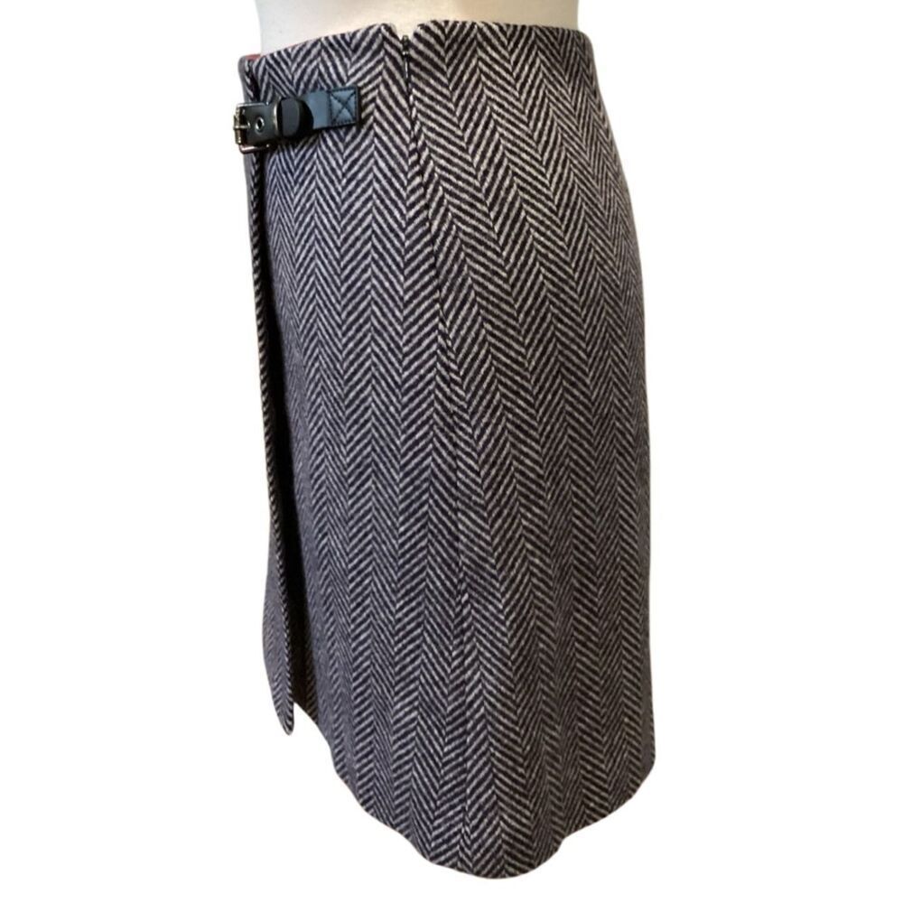 Boden British Tweed by Mallalieus herringbone skirt Size 10 Leather Buckle - Picture 10 of 11